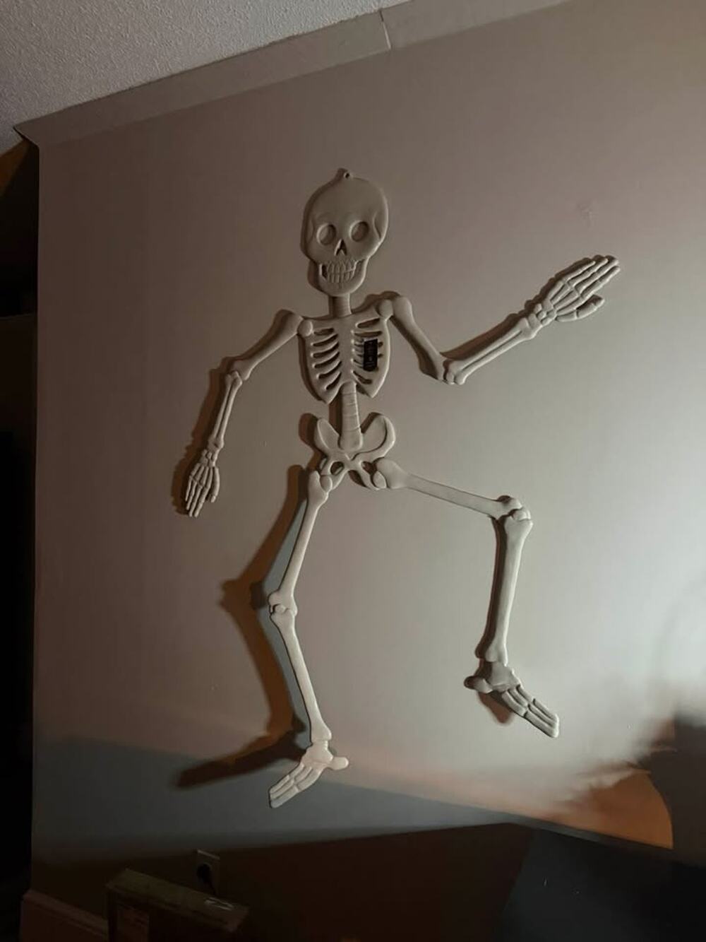 Poseable Plastic Skeleton Halloween Decoration
